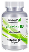 Vitamine B3 sous forme de nicotinamide / niaciamide.